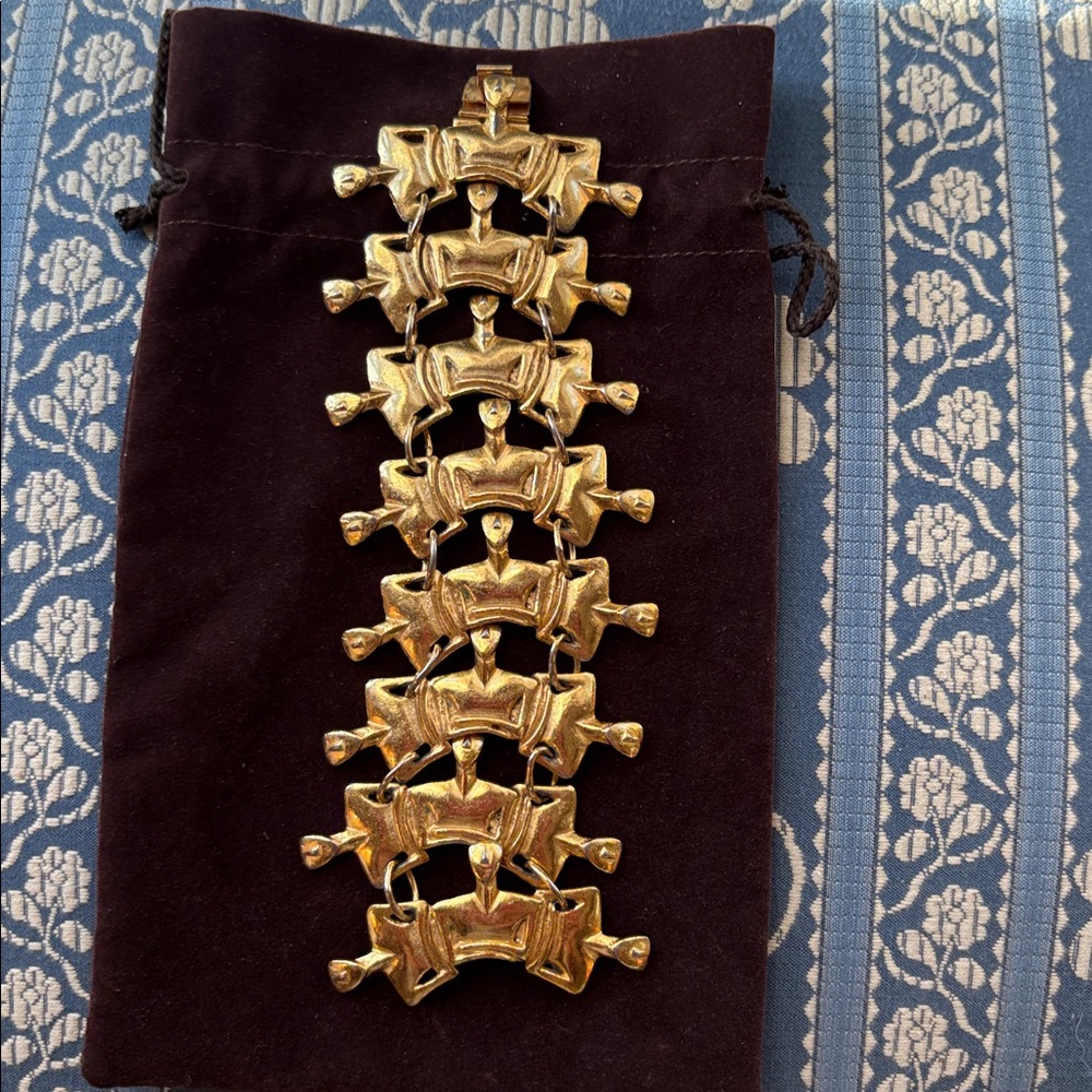 Vintage Marie Victorie Kamer Gold-Tone Cuff ~ Linked Statement Bracelet MVK♥️♥️